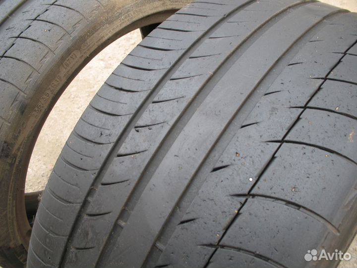 Michelin Pilot Sport 235/35 R19 и 265/35 R19