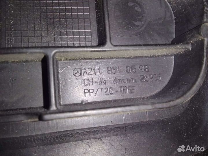 Уплотнитель печки Мерседес w211