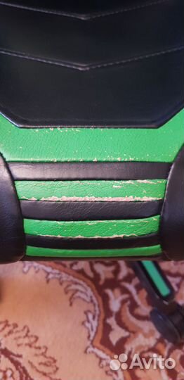 Игровое кресло DxRacer