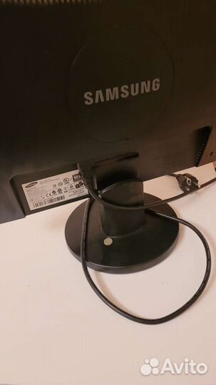 Монитор Samsung 19