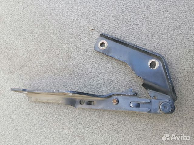 Петля капота оригинал для Opel Omega B 1994-2003