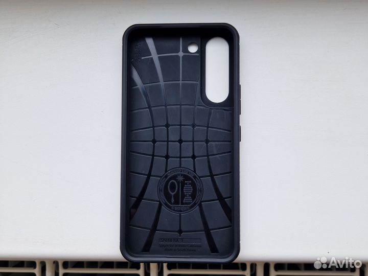 Чехол Spigen Samsung galaxy s22