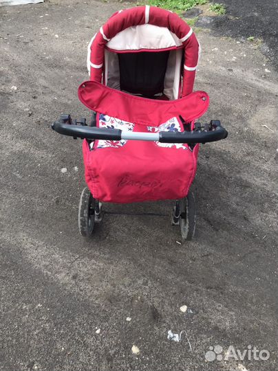 Прогулочная коляска