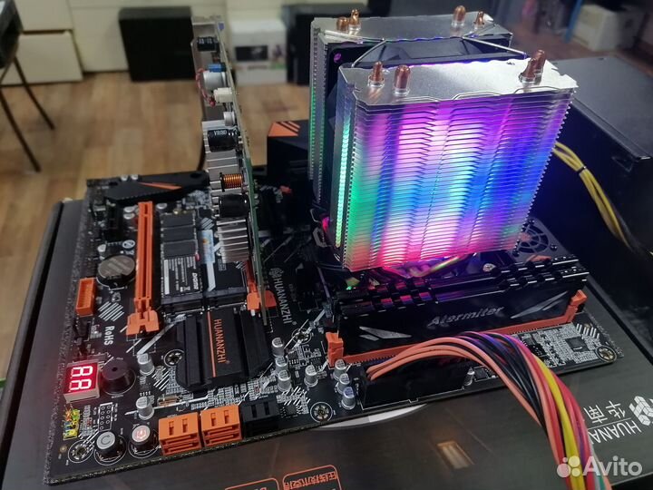 Xeon E5 2690v.4/DDR4 32GB 2400mgz