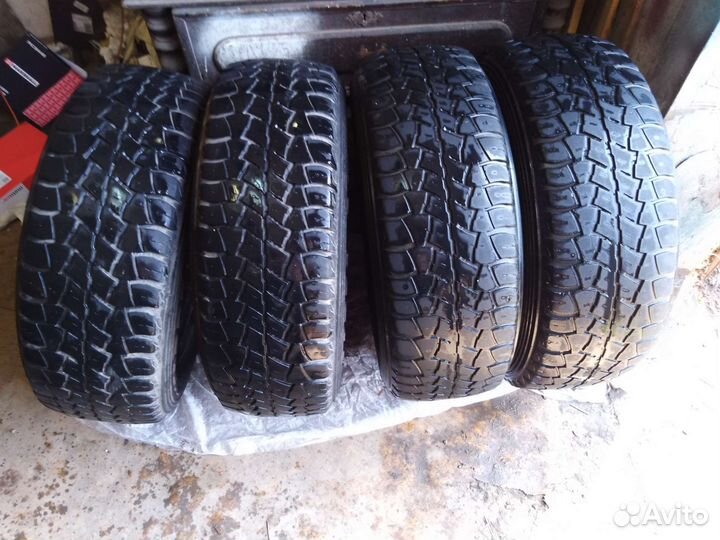 Matador MP 71 Izzarda 4x4 215/65 R16 98H