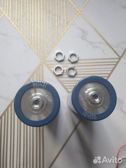 Суперконденсаторы 3000f за 2шт