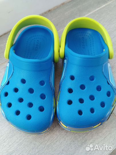 Сандали Crocs новые летские