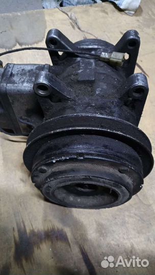 Компрессор кондиционера Denso 047200