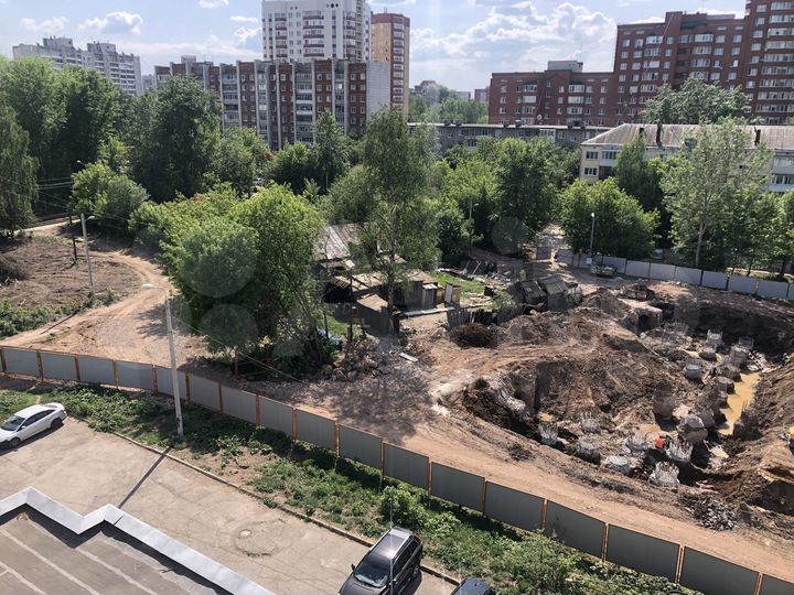 Отдельно стоящее офисно торговое здание 4145 м²