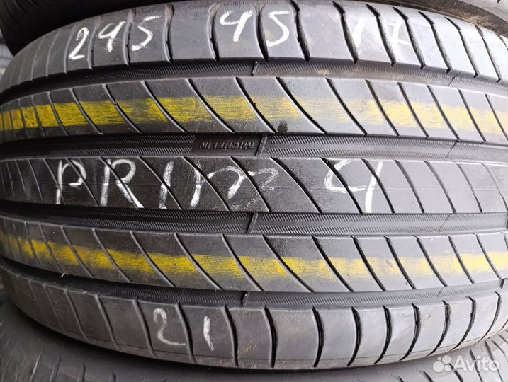Michelin Primacy 4 245/45 R17
