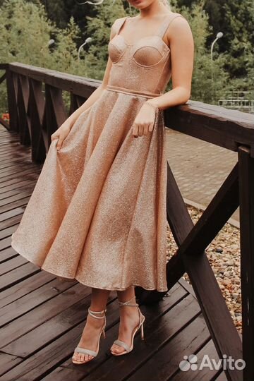 Выпускное платье блестящее вечернее