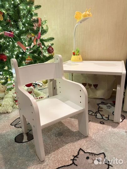 Растущий стол и стул для малыша