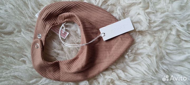 Слюнявчик/ нагрудник Arket