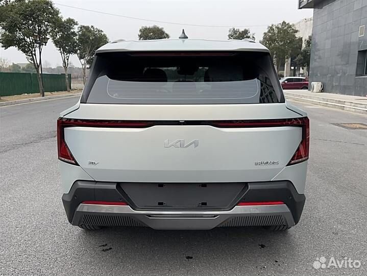 Kia EV5 218 л.с. AT, 2023, 7 800 км