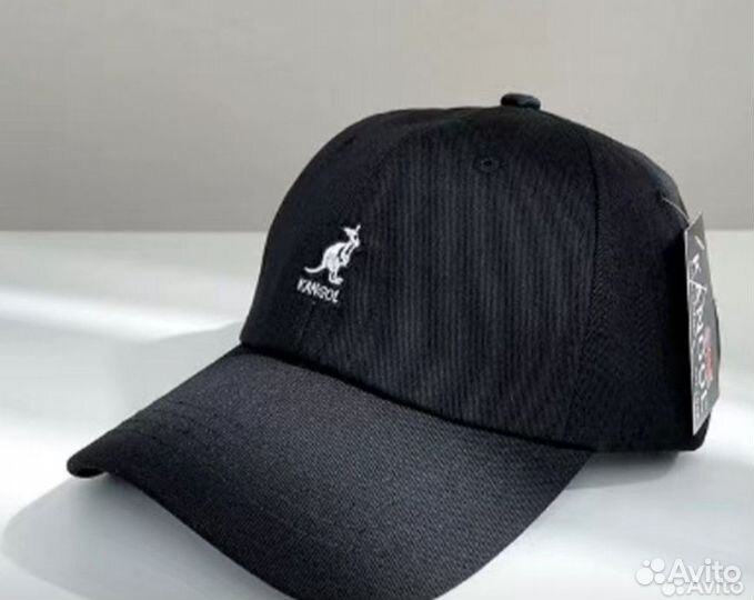 Кепка, панама Balenciaga, Kangol, Prada