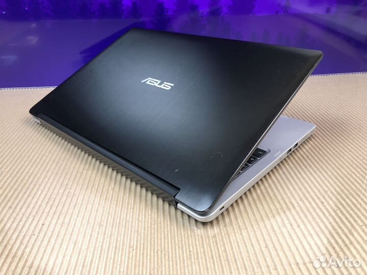 Asus i5/8Gb/256Gb