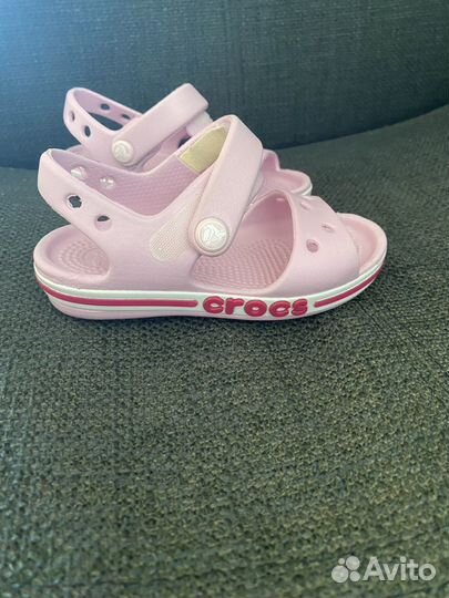 Сандалии для девочки 24 размер crocs
