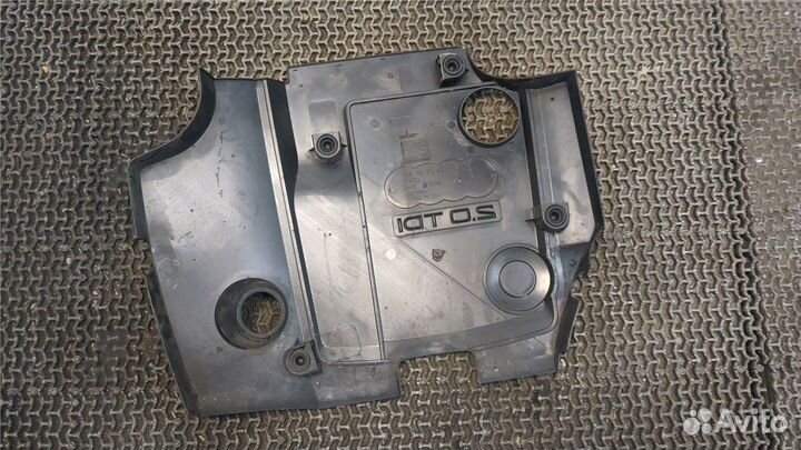 Накладка на двс Audi A4 (B7), 2005