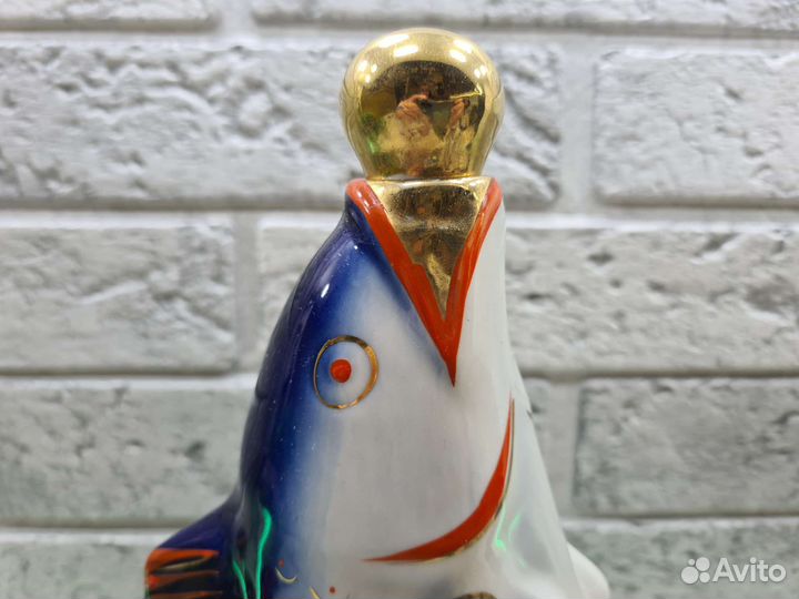 П.7571 Штоф Рыба с рамками