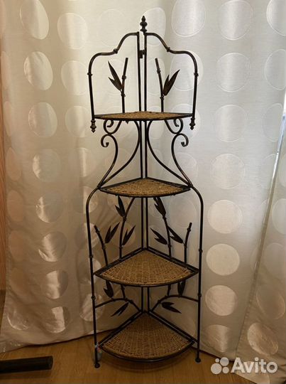 Подставка стеллаж кованый плетенный