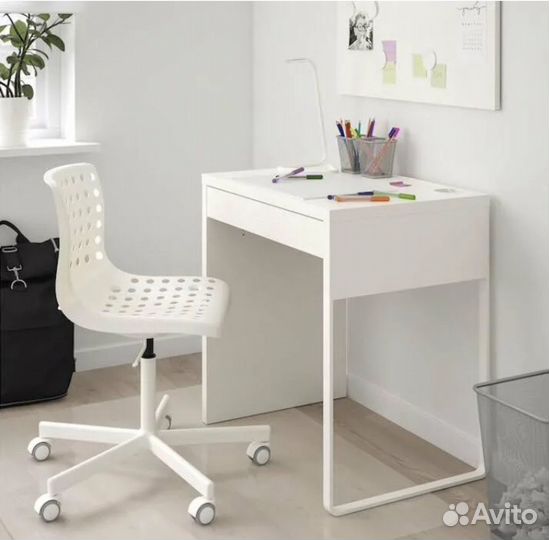 Стол письменный IKEA