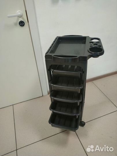 Тележка парикмахерская