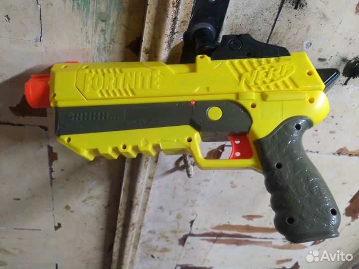 Бластер nerf