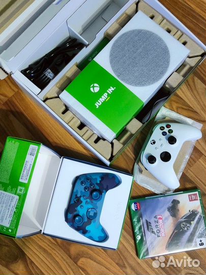 Xbox S series 512gb+геймпад