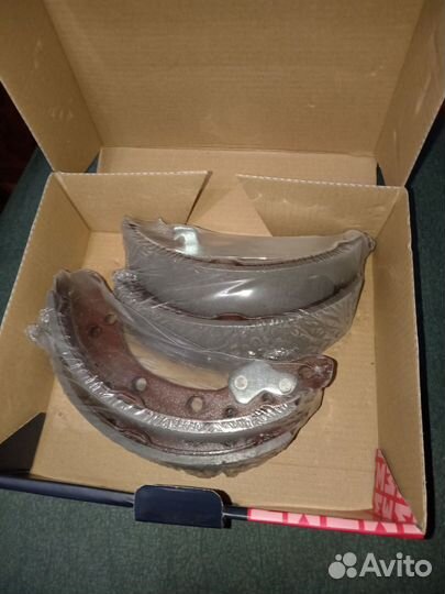 Тормозные колодки заднии шкода фабия рапид