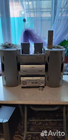 Музыкальный центр sony