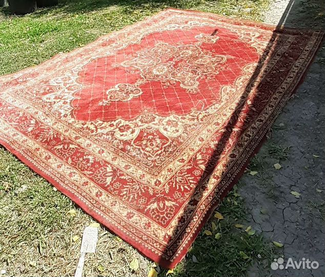 Ковёр шерстяной