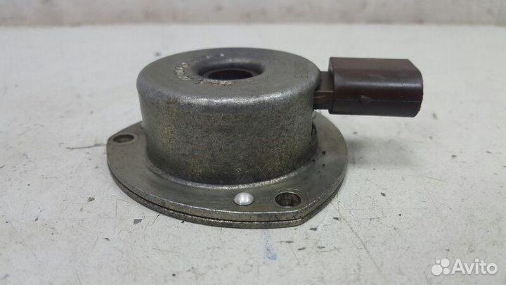 Клапан изменения фаз грм Mercedes C200 Kompressor