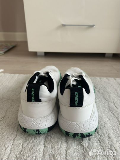 Баскетбольные кроссовки demix