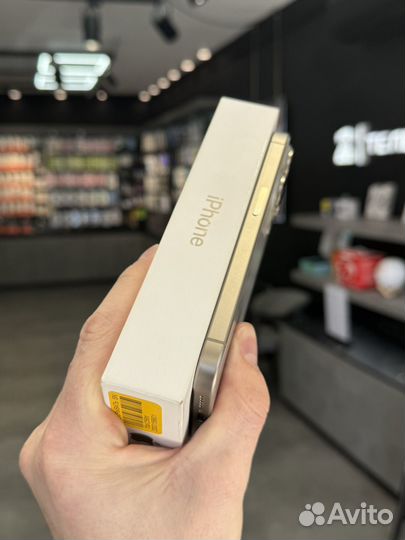 iPhone 15 Pro, 256 ГБ