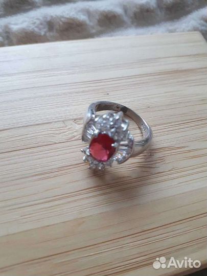 Серебряное кольцо р.16
