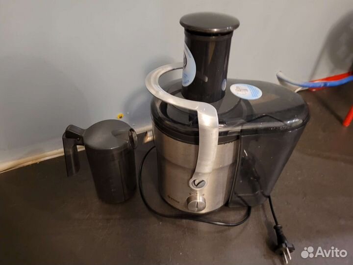 Соковыжималка Vitek 1614 ST