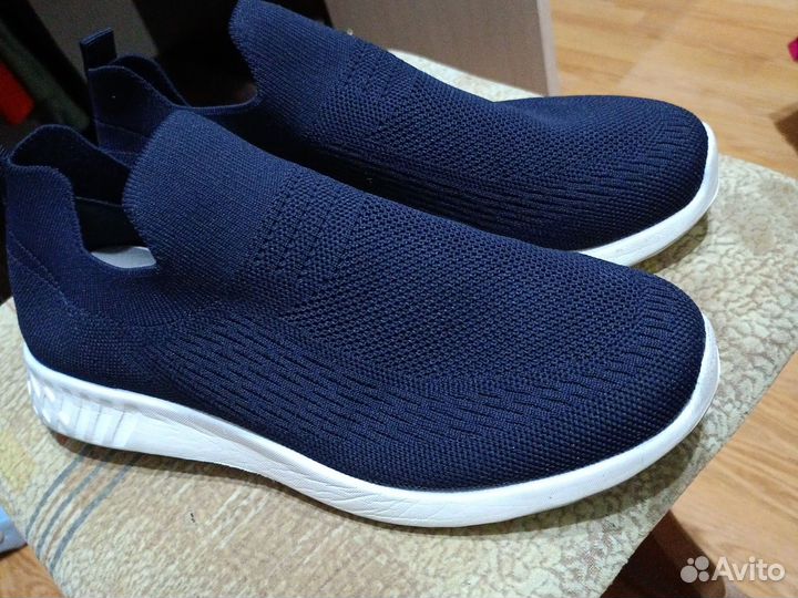 Слипоны 40. Микаса