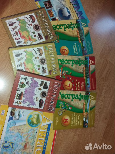 Учебники Биологии,Физики,Географии,Обществознание