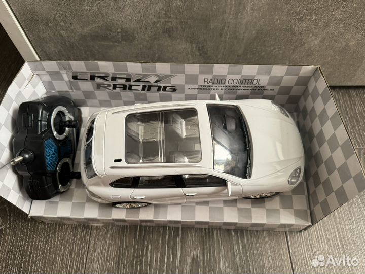 Машина на радиоуправлении новая