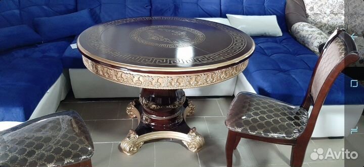 Обеденные столы