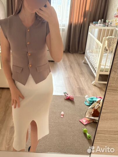 Жилетка вязанная