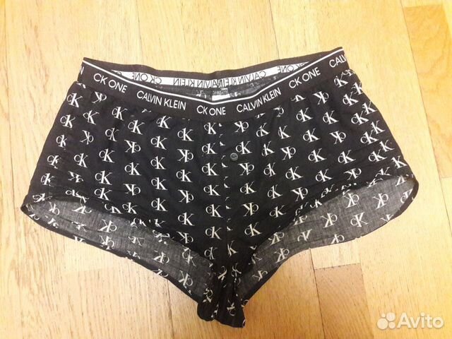 Женские шорты Calvin Klein