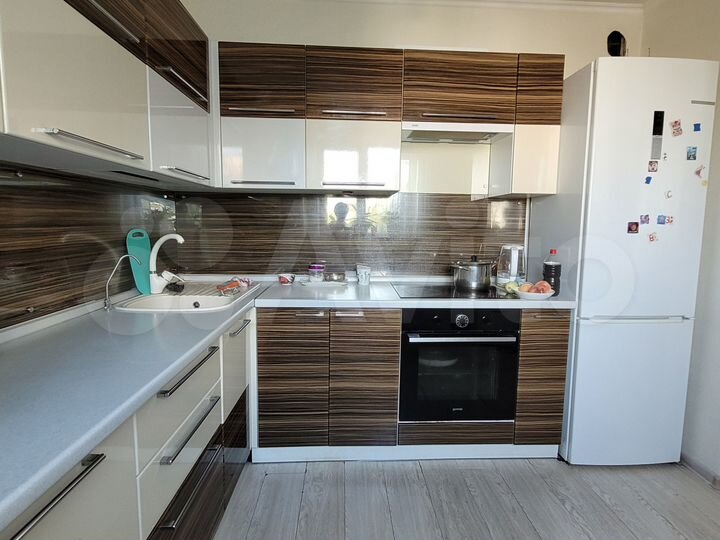 4-к. квартира, 77 м², 4/5 эт.