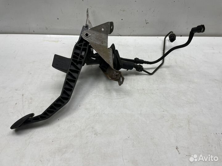 Педаль газа/тормоз/сцепление Mazda 3 BK