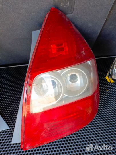 Задние фары Honda fit