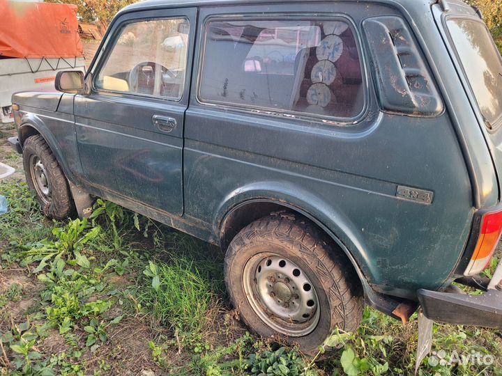 LADA 4x4 (Нива) 1.7 МТ, 2002, 42 000 км