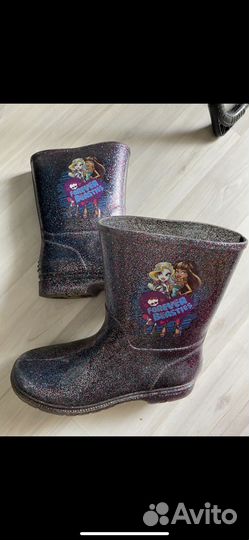 Резиновые сапоги