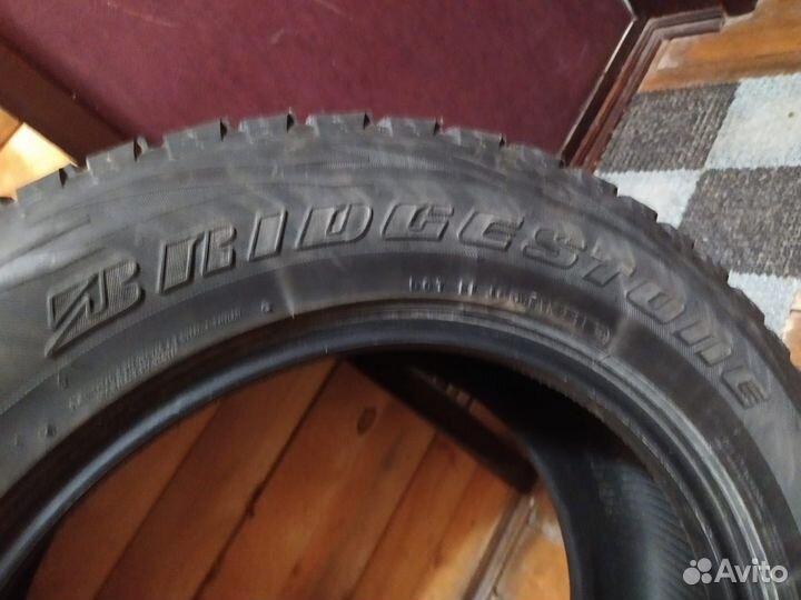 Bridgestone Blizzak DM-V1 255/60 R18