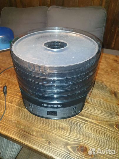 Электросушилка для овощей и фруктов