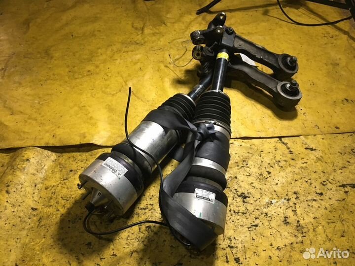 Стойка амортизатора на Jaguar Xj KC